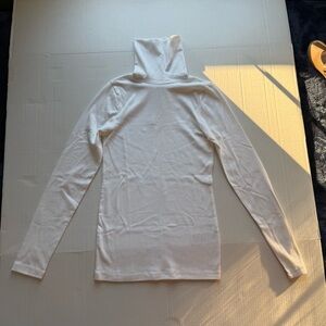 J. Crew Woman’s White Long Sleeve Perfect Fit Turtleneck NWT Size Small